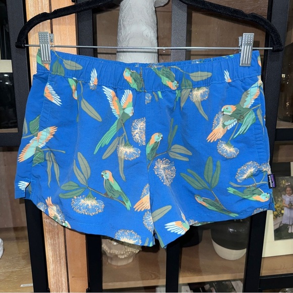 Patagonia barely baggies shorts 2.5” parrots birds print port blue performance - Picture 1 of 8